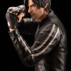 Categories Animetal | Resident Evil: Vendetta Statue 1/6 Leon S. Kennedy 29 Cm