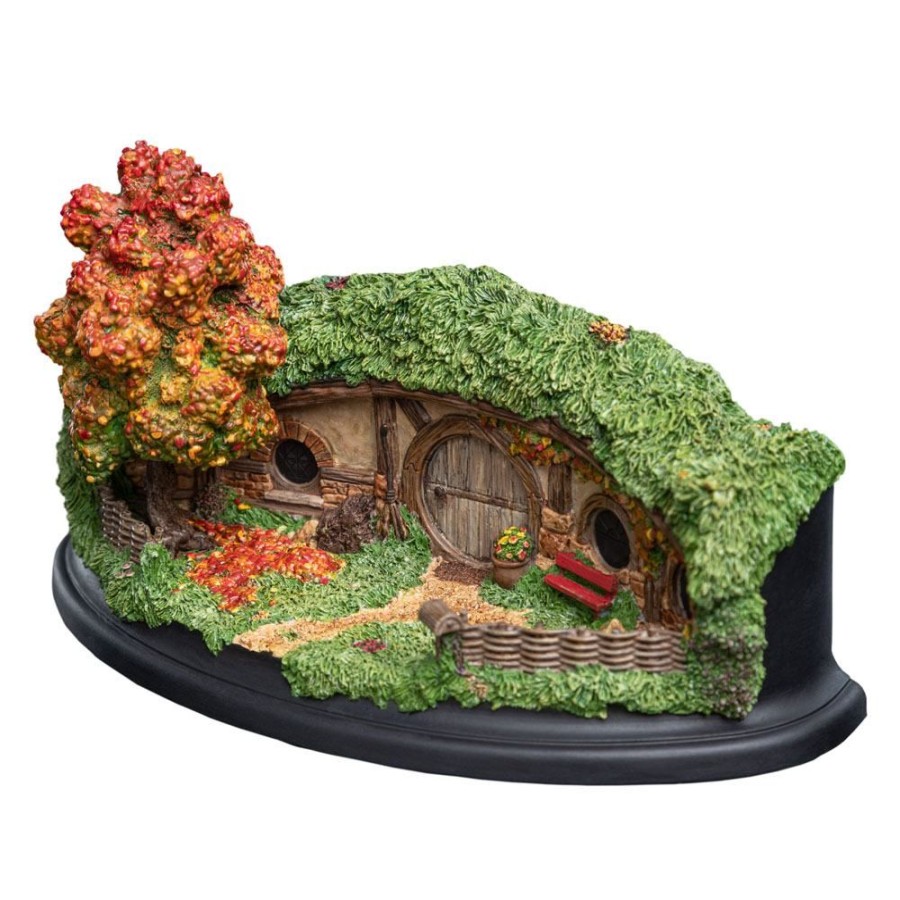 Categories Animetal | The Hobbit Trilogy Statue 18 Gardens Smial 15 Cm