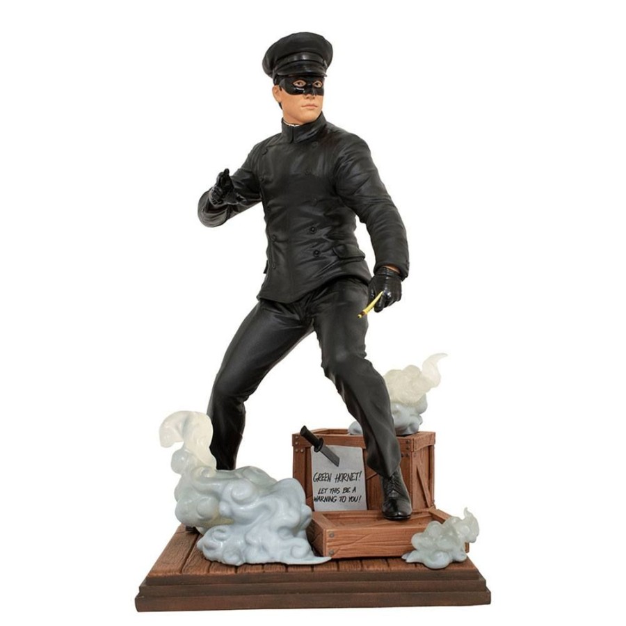 Categories Animetal | The Green Hornet Gallery Pvc Statue Kato (Bruce Lee) 25 Cm